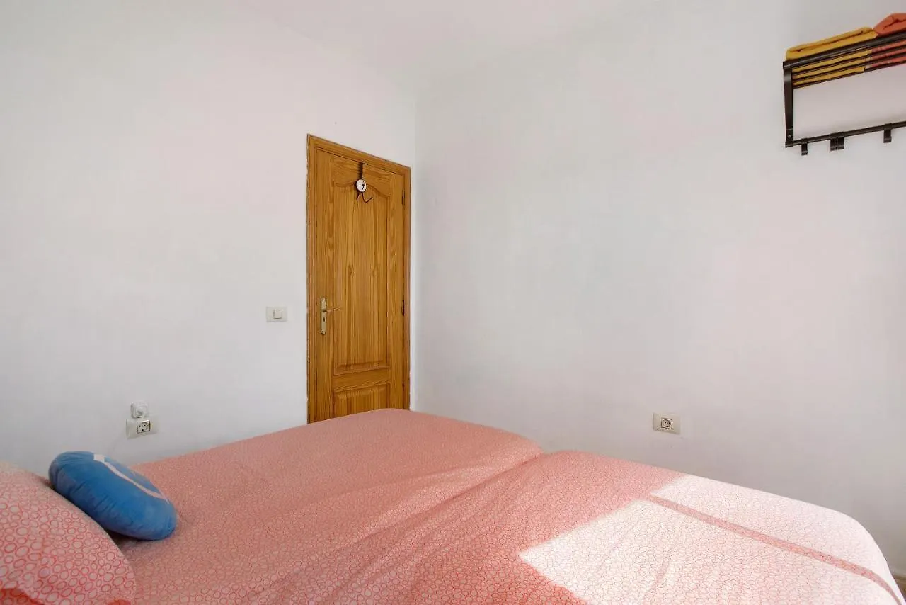 3 Bedroom Apartment Near Sta Cruz Santa Cruz de Tenerife Ferienhaus